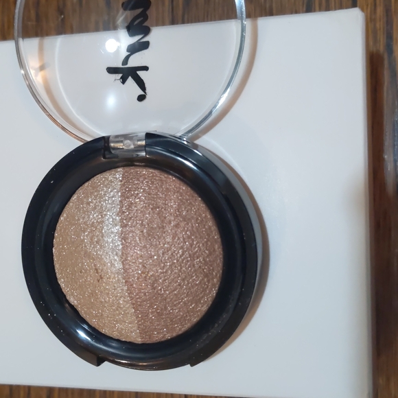 Mark Avon Duel eyeshadow - Picture 5 of 5